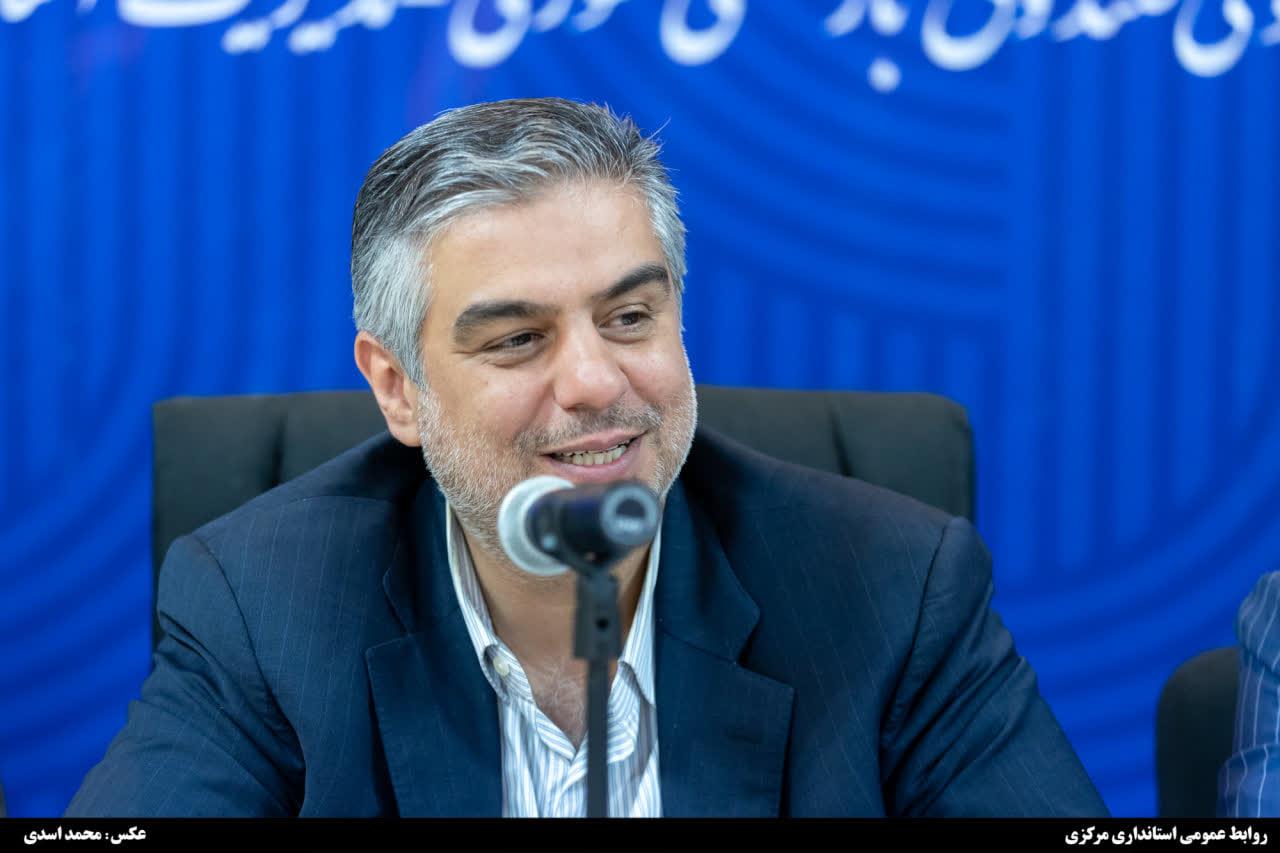 استاندار مرکزی: تکریم خانواده و بازنشستگان، پاسداشت بنیان‌های اصیل جامعه است