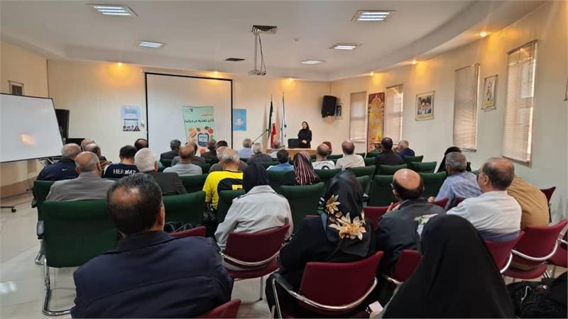برگزاری کارگاه آموزشی «راه‌های کنترل و پیشگیری از دیابت» در خانه‌های امید اراک و محلات