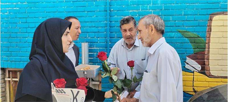 گرامیداشت جایگاه بازنشستگان در جامعه ؛ از کانونهای بازنشستگی تا خانه امید