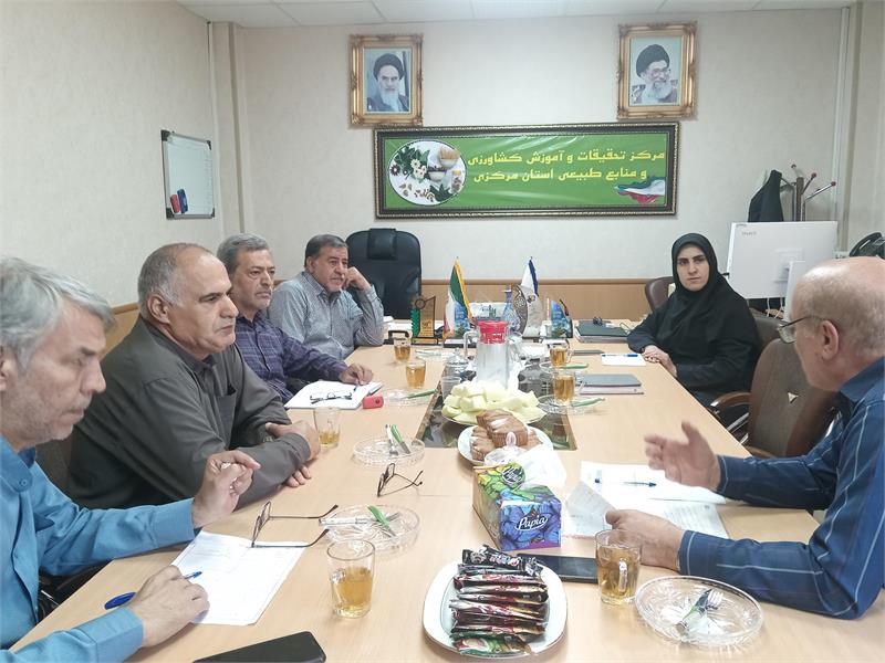برگزاری جلسه با مدیرکل مرکز تحقیقات کشاورزی استان مرکزی برای بررسی وضعیت حقوق بازنشستگان