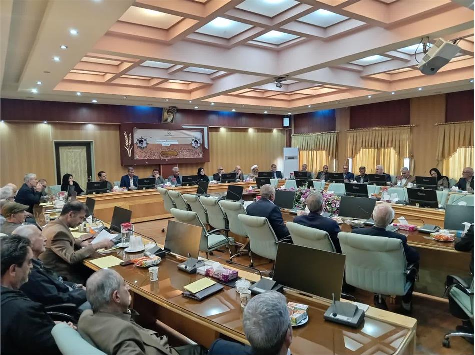 دیدار جمعی از بازنشستگان جهاد کشاورزی با مدیر صندوق بازنشستگی استان مرکزی