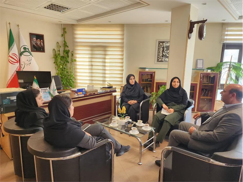 نشست هم اندیشی مدیریت صندوق استان مرکزی با شعبه بیمه دی