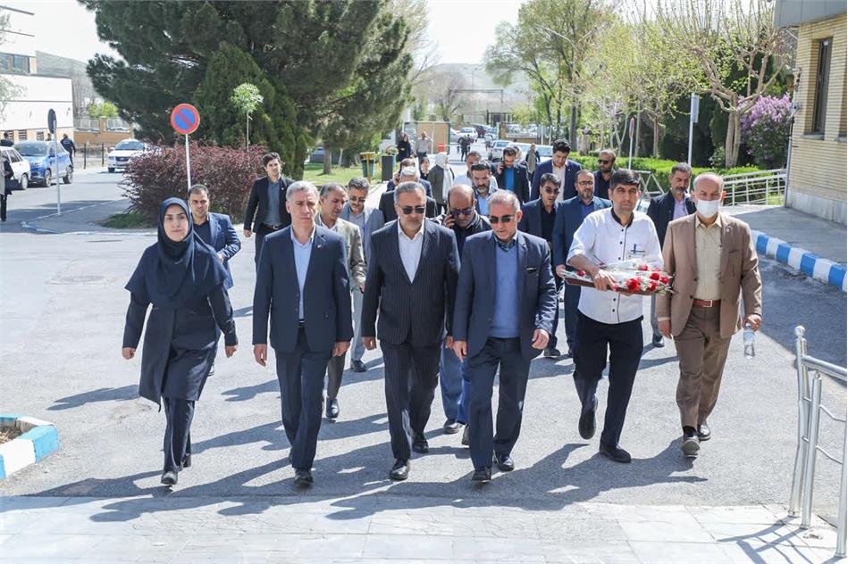 برنامه‌های گرامیداشت هفته کار و کارگر در استان مرکزی برگزار شد